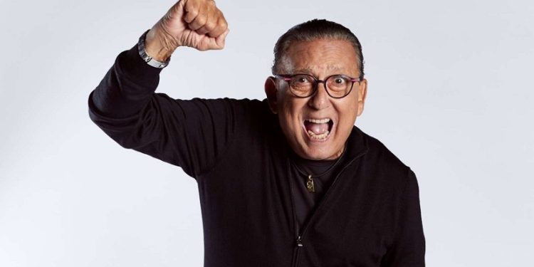 Galvão Bueno acerta com a Band e retorna à casa