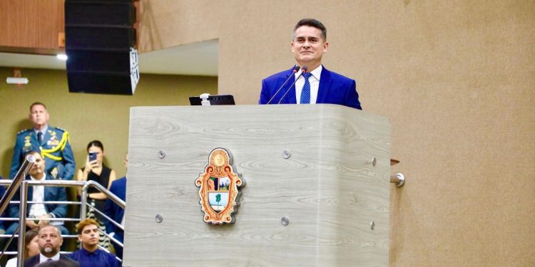 CMM inicia trabalhos legislativos com leitura da Mensagem Governamental