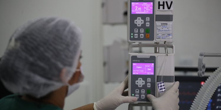 Em seis anos, Governo do Amazonas ampliou em 80% custeio com Saúde no interior