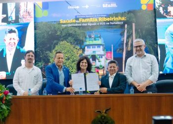 Ministra da Saúde anuncia reajuste de 30% no custeio das Equipes de Saúde da Família Ribeirinha