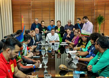 Governador decide revogar lei polêmica sobre ensino no Pará