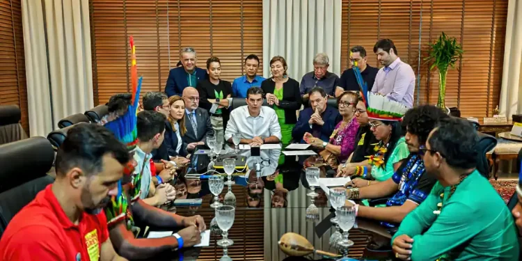 Governador decide revogar lei polêmica sobre ensino no Pará