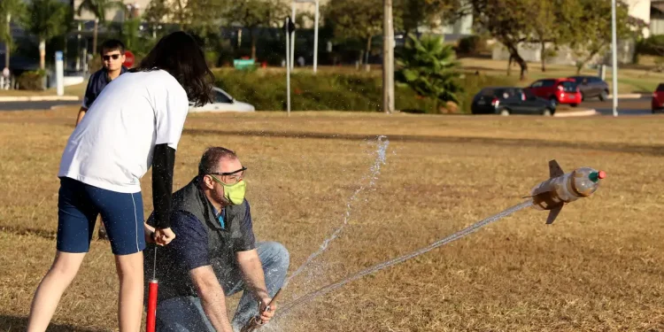 Olimpíadas de Foguetes e de Astronomia estão com inscrições abertas