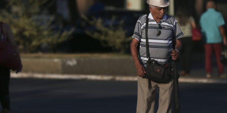 Fraude em consignado de vítima idosa não gera dano moral, decide STJ