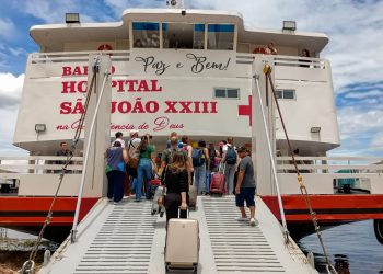 Codajás recebe a 6ª expedição de saúde do Barco Hospital São João XXIII