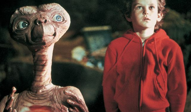 ‘E.T. o Extraterrestre’: boneco original do filme vai a leilão por valor milionário