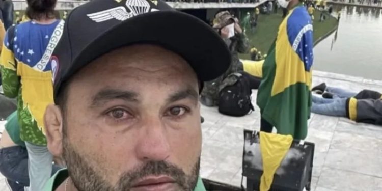 STF forma maioria para negar recurso e tornar Léo Índio réu