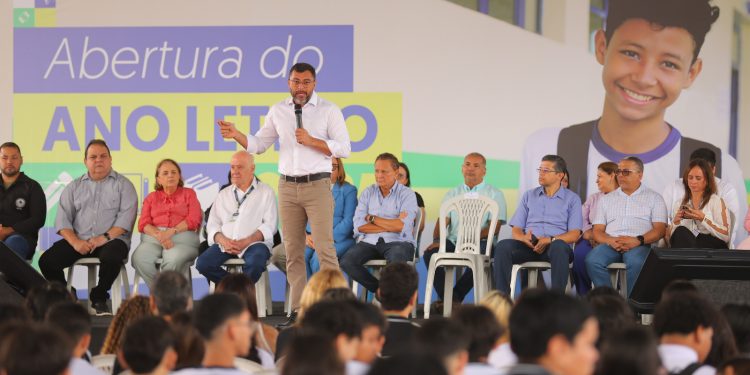 Governador Wilson Lima anuncia pagamento da terceira parcela do Fundef em abril