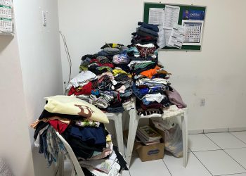 Projeto arrecada roupas para famílias atingidas pelas chuvas em Manaus