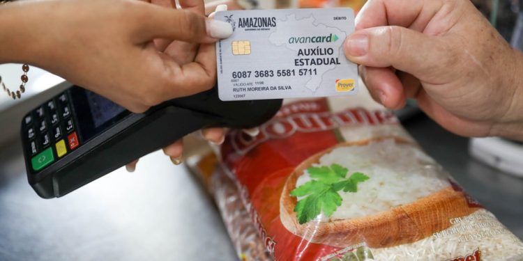 Wilson Lima antecipa pagamento do Auxílio Estadual de abril para quinta-feira