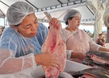 Feirão da ADS vende 12 toneladas de peixes no segundo dia do evento