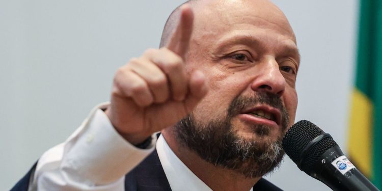 INSS volta a autorizar empréstimos mediante cadastramento biométrico