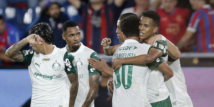 Libertadores: Palmeiras vence Cerro e garante classificação antecipada