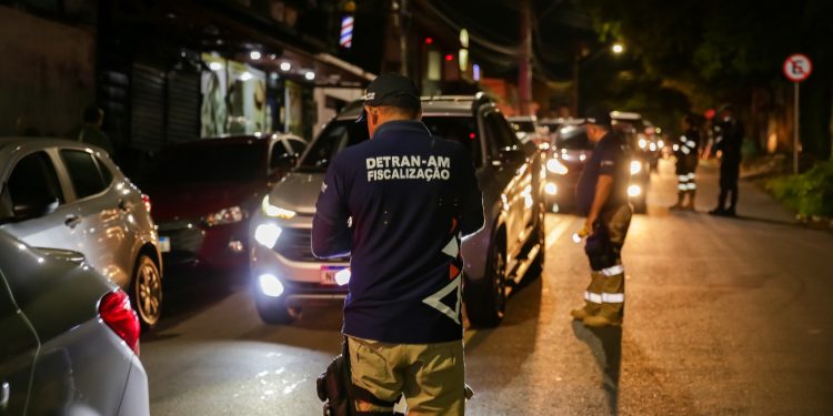 Detran-AM: Em Operação Lei Seca, nove condutores são presos por alcoolemia