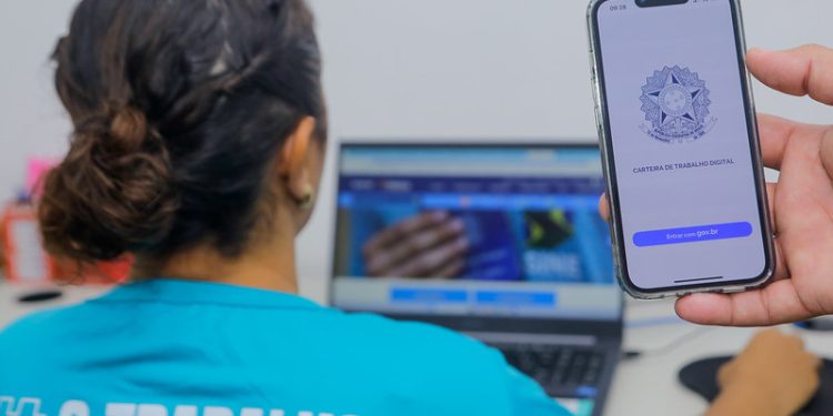 Sine Manaus oferta 526 vagas de emprego nesta segunda–feira, 26/5