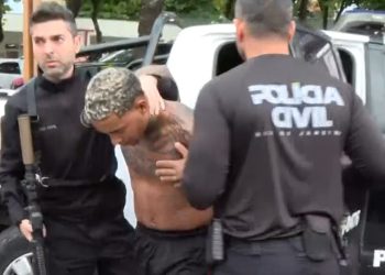 Justiça mantém prisão de MC Poze investigado por apologia ao tráfico