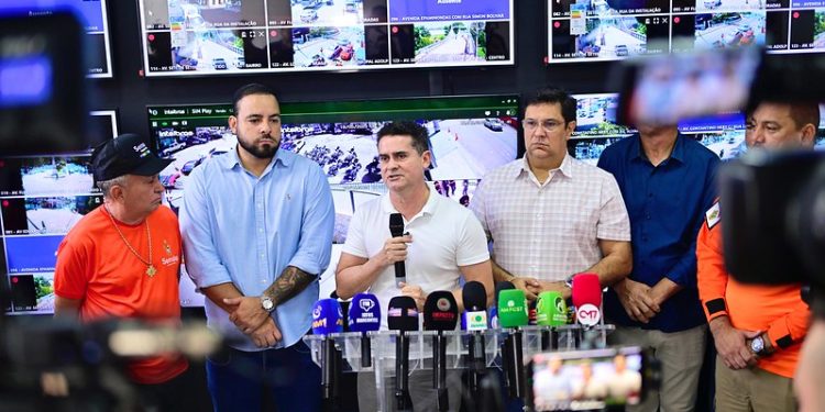 Prefeito David Almeida anuncia novo concurso para a Guarda Municipal