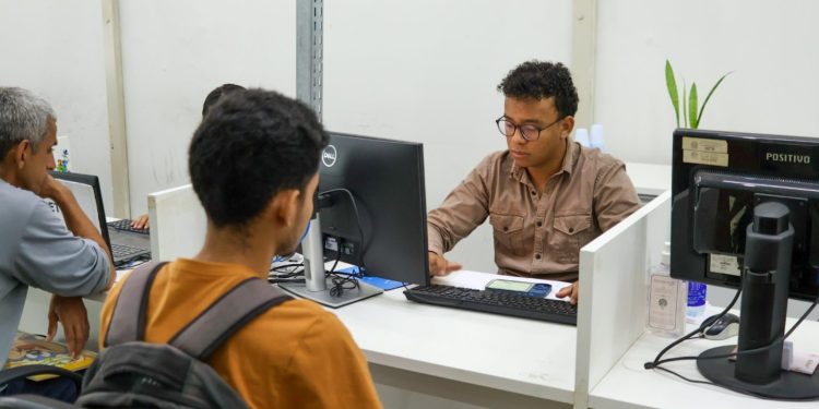 Sine Amazonas divulga 236 vagas de emprego para esta sexta-feira