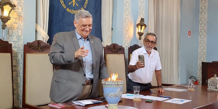 Academia Amazonense de Letras realiza eleição para novos imortais