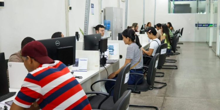 Sine Amazonas divulga 276 vagas de emprego para esta segunda-feira