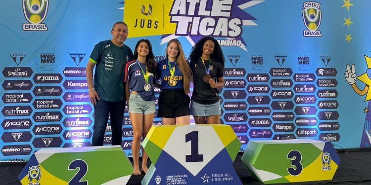 Nadadora amazonense fatura pódio triplo no JUBs Atléticas 2025