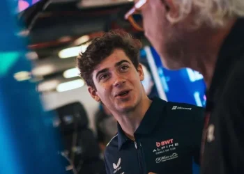 Alpine confirma troca de pilotos, promove Colapinto e coloca Doohan na reserva