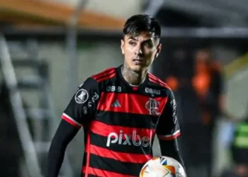 Eric Pulgar e Allan viram desfalques do Flamengo para confronto decisivo pela Libertadores