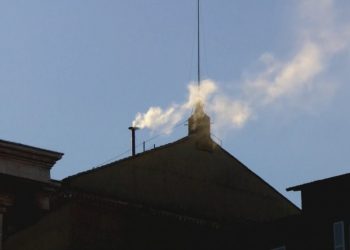 Fumaça Branca: Cardeais elegem o Papa, 267º Sucessor de Pedro