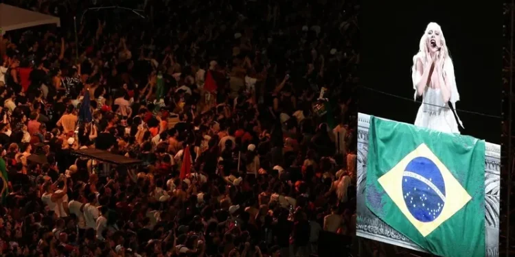 Lady Gaga no Rio: veja íntegra de carta que cantora leu em Copacabana