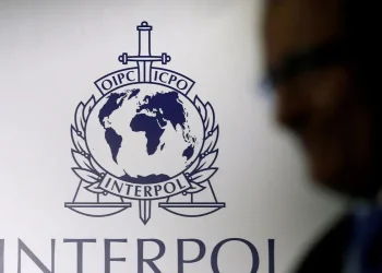 PF pede inclusão de Zambelli na lista de procurados da Interpol