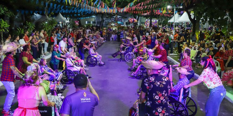 Prefeitura realiza festa junina ‘Respeito Não Tem Idade’ em alusão ao ‘Junho Violeta’