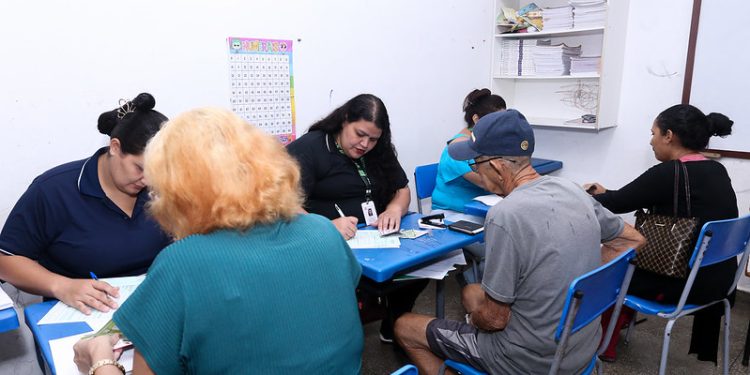 Prefeitura de Manaus promove ação do ‘Manaus Mais Cidadã’ na comunidade Valparaíso, na zona Leste