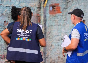 Prefeitura de Manaus realiza ação integrada voltada à população em situação de rua no centro da cidade