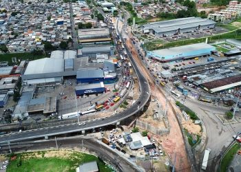 Prefeito David Almeida garante entrega do complexo Rei Pelé ainda em junho, superando atrasos climáticos e desafios estruturais
