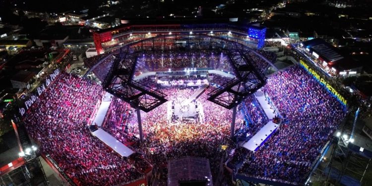 Festival de Parintins 2025: Com público recorde, Festa dos Visitantes reúne mais de 26 mil pessoas no Bumbódromo