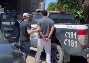 Homem é preso por tentar matar a esposa após ataque de ciúmes em Manaus