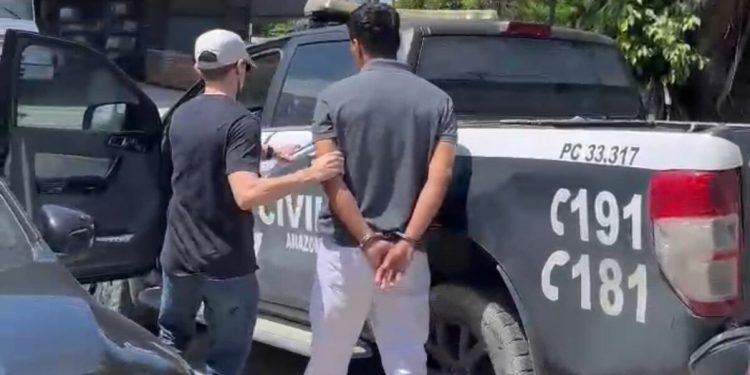 Homem é preso por tentar matar a esposa após ataque de ciúmes em Manaus