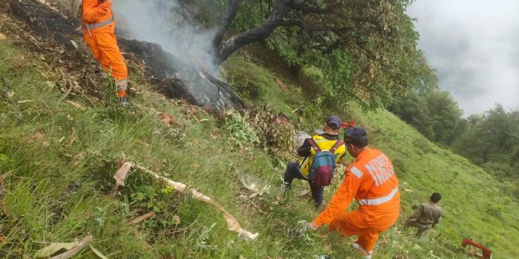 7 pessoas morreram após a queda de um helicóptero no município de Rudraprayag, localizado no Norte da índia