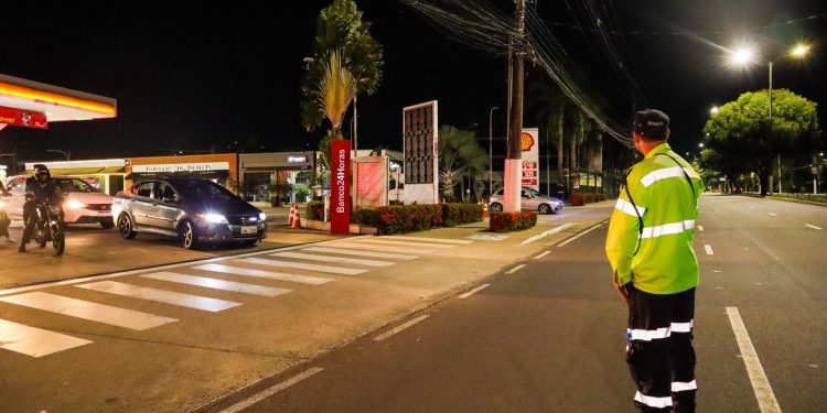 Prefeitura de Manaus acompanha aferição de radares para garantir transparência à fiscalização eletrônica