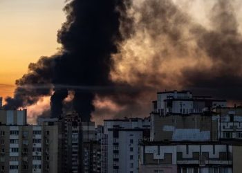 Veja vídeo: Rússia ataca Ucrânia deixando 14 mortos e 44 feridos em Kiev