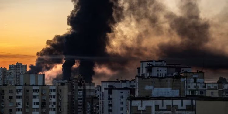 Veja vídeo: Rússia ataca Ucrânia deixando 14 mortos e 44 feridos em Kiev