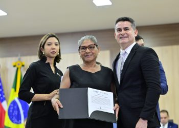 Prefeito David Almeida participa da abertura da “Semana Solo Seguro – Favela 2025” e destaca avanços na regularização fundiária em Manaus