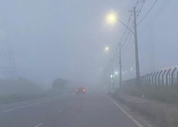 Manaus amanhece com neblina densa e ‘friagem’ nesta sexta-feira
