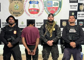 Após brigar com a esposa, homem joga os filhos de 3 e 9 anos no meio do rio no Amazonas; veja vídeo