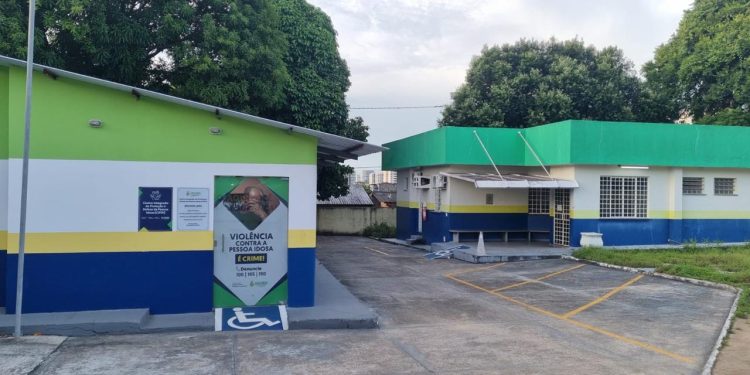 Polícia Civil cumpre mandado de prisão de homem por roubo, no bairro Japiim