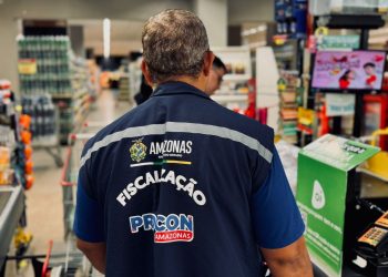 Procon-AM apreende 25kg de produtos inapropriados em estabelecimento da Cidade Nova