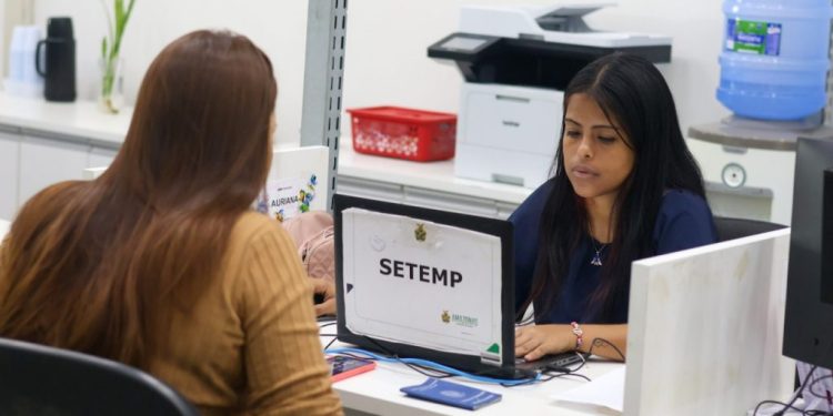 Sine Amazonas divulga 313 vagas de emprego para esta sexta-feira