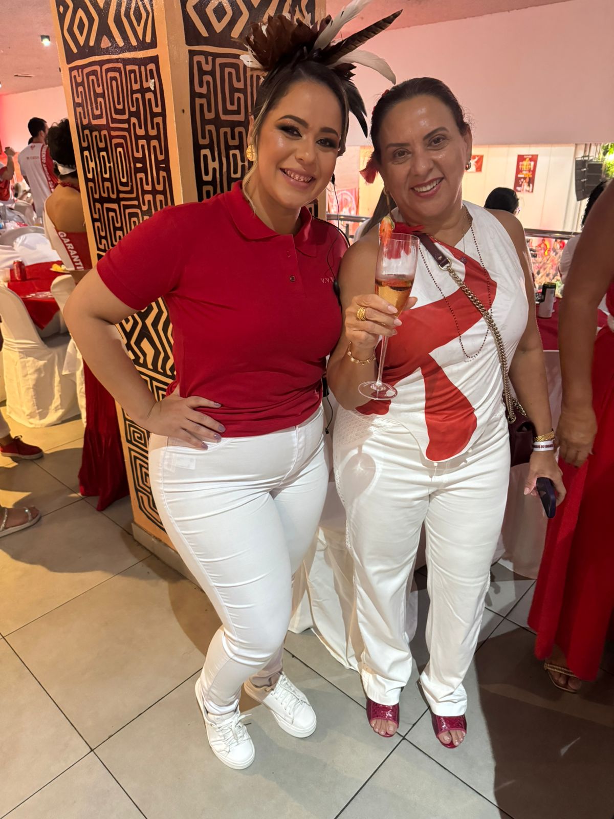 Vera Lúcia e Ellen Lima (Foto: Vitor Masullo)