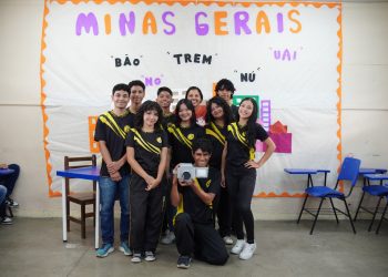 Estudantes da Escola Estadual Dulcinéia Varela participam de Mostra de Linguagens e suas Tecnologias