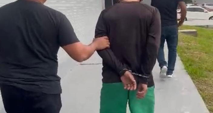 Polícia Civil prende homem condenado por homicídio qualificado praticado em bar na zona norte de Manaus